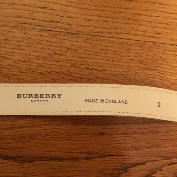 Burberry white belt - Picture 3 of 4